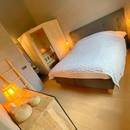 Le Refuge Des Amoureux, Charme Et Confort Welness. Vaux-sur-Sure Luaran gambar
